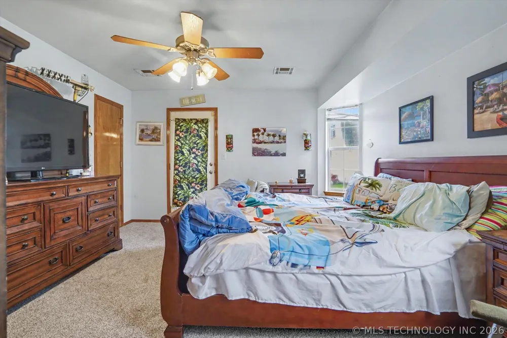 2652 Chute Drive Oologah, OK 74053