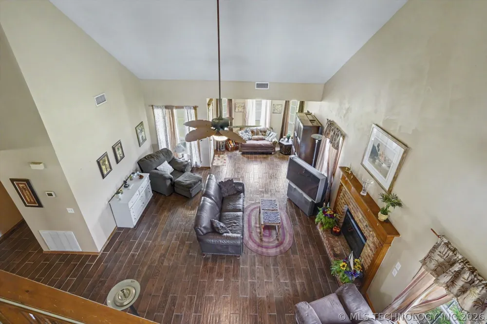 2652 Chute Drive Oologah, OK 74053