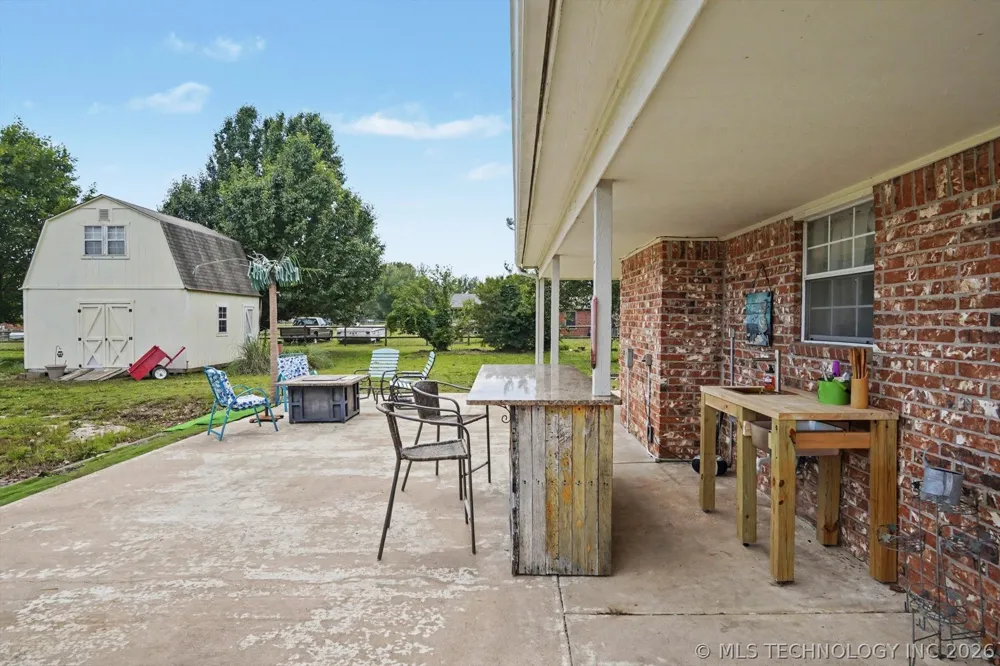 2652 Chute Drive Oologah, OK 74053