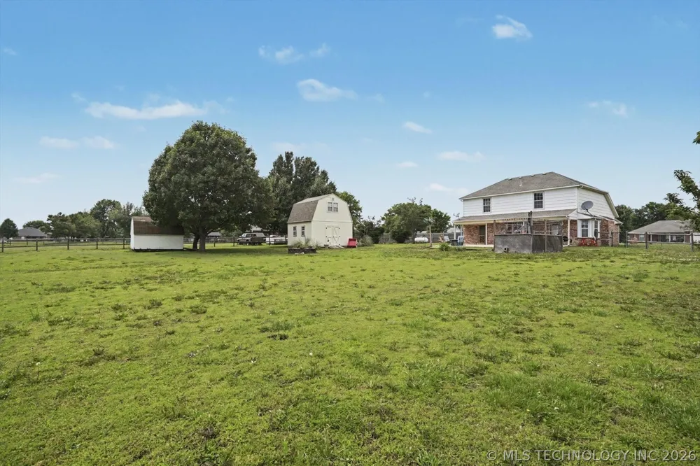 2652 Chute Drive Oologah, OK 74053