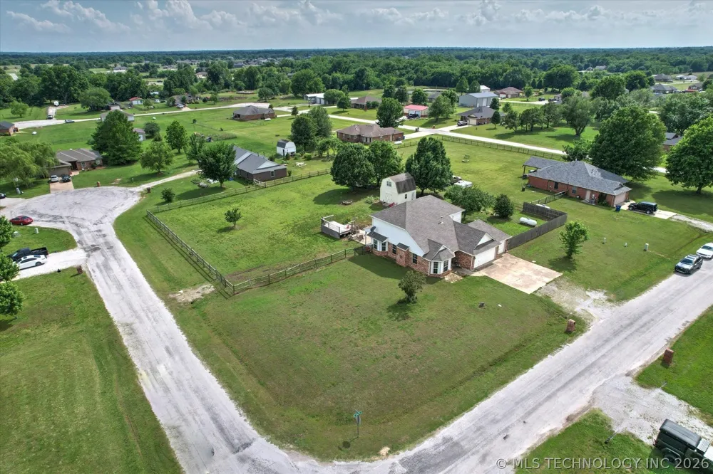 2652 Chute Drive Oologah, OK 74053