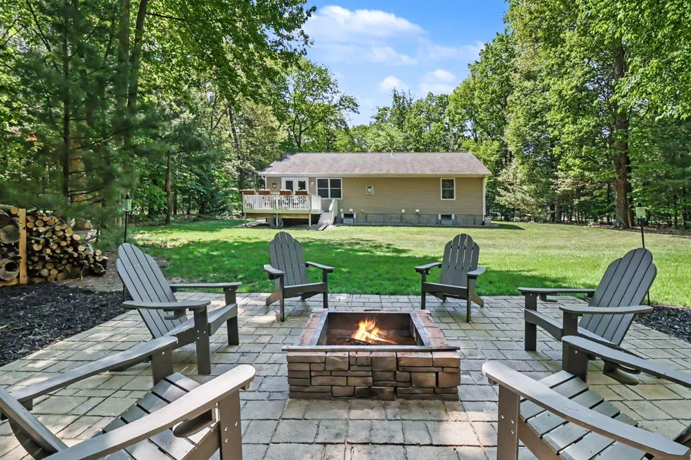 6544 W Forest Edge Drive Hamlin Township, MI 49431