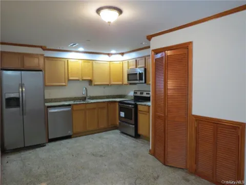 2 E Main Street #5