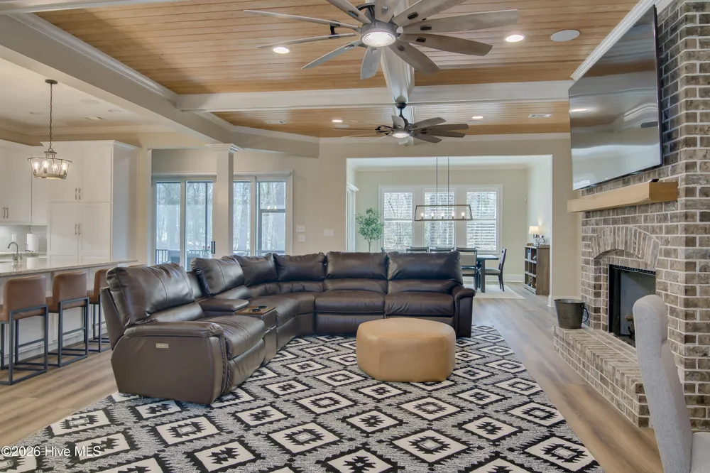 4102 Vern Sikking Road Appling, GA 30802