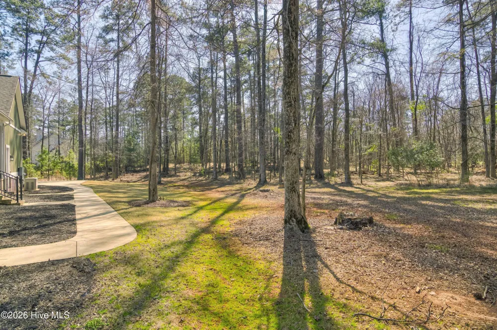 4102 Vern Sikking Road Appling, GA 30802