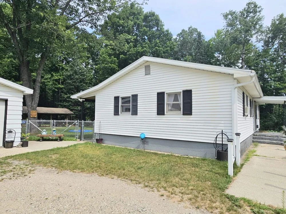4774 S Lachance Road Lake Township, MI 49651
