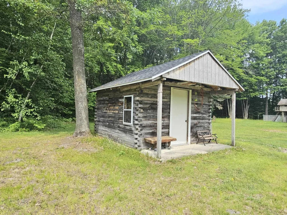 4774 S Lachance Road Lake Township, MI 49651