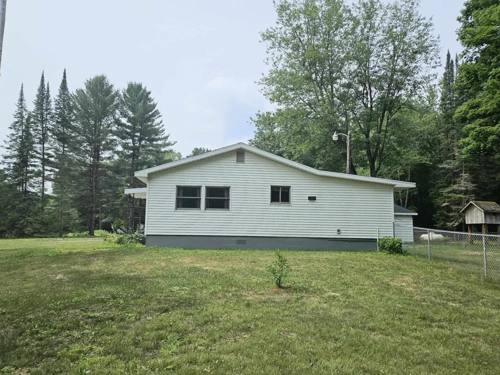 4774 S Lachance Road Lake Township, MI 49651