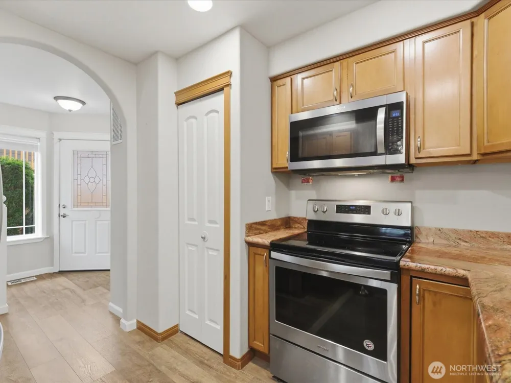 20414 26th Avenue W #L2 Lynnwood, WA 98036