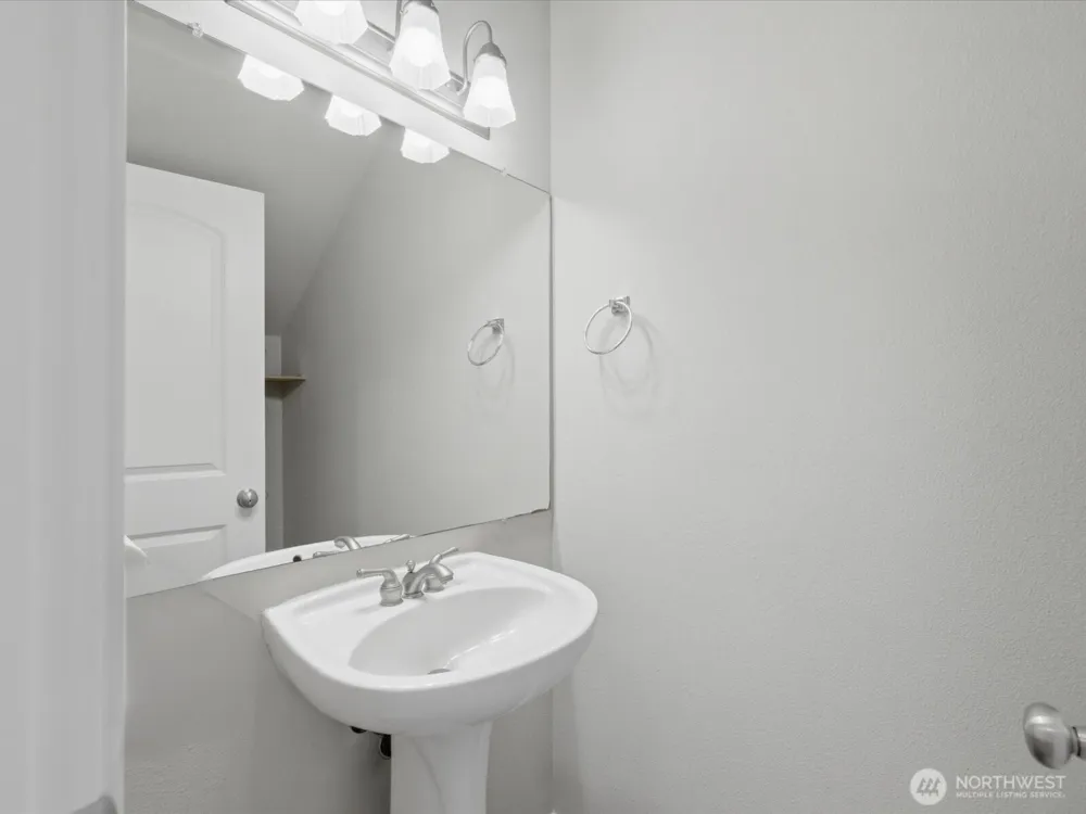 20414 26th Avenue W #L2 Lynnwood, WA 98036