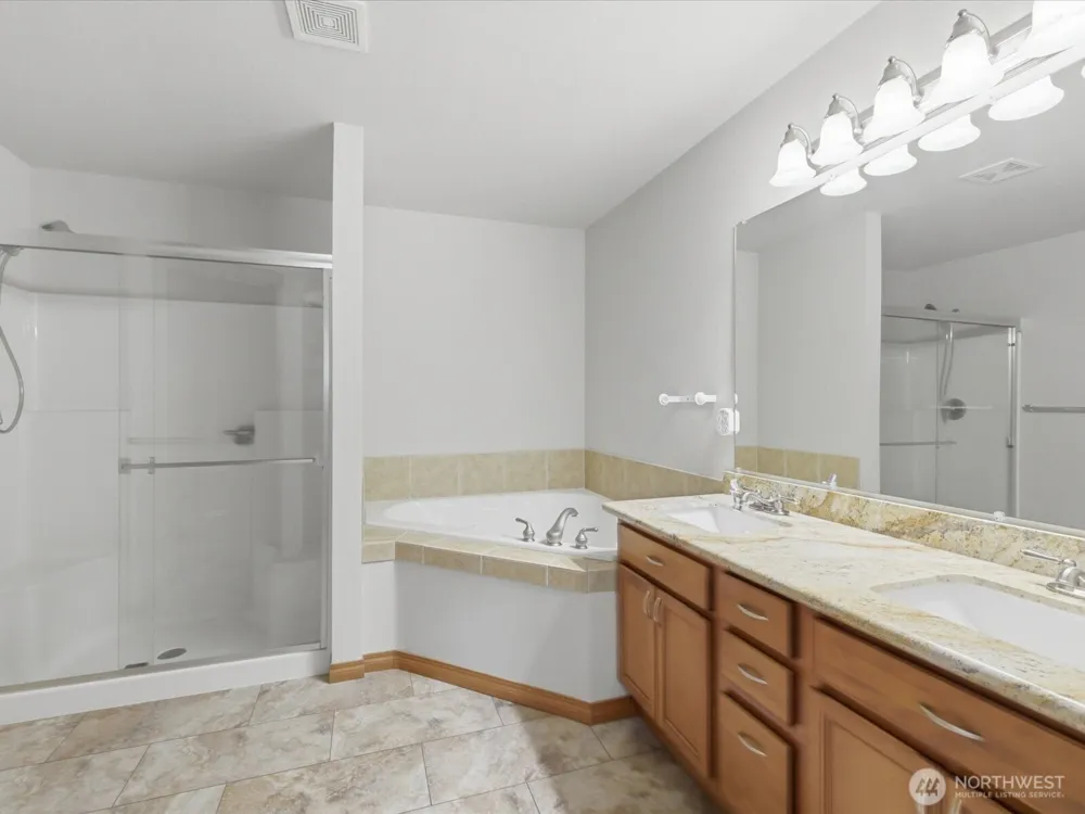 20414 26th Avenue W #L2 Lynnwood, WA 98036