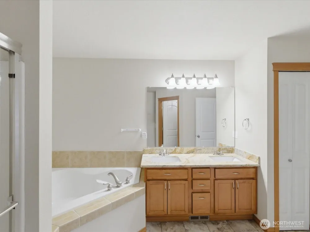 20414 26th Avenue W #L2 Lynnwood, WA 98036