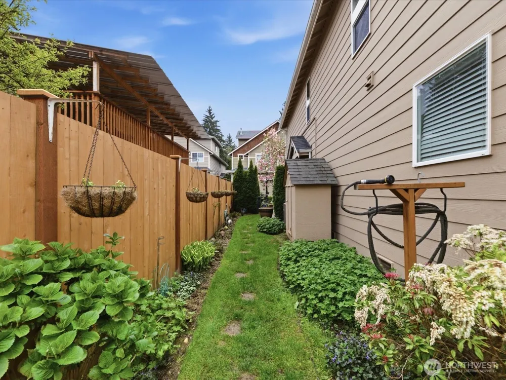 20414 26th Avenue W #L2 Lynnwood, WA 98036