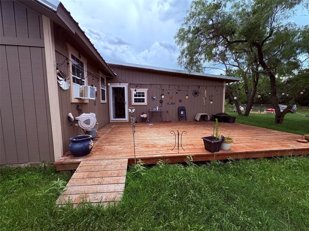 1117 Tiffin Road Ranger, TX 76470