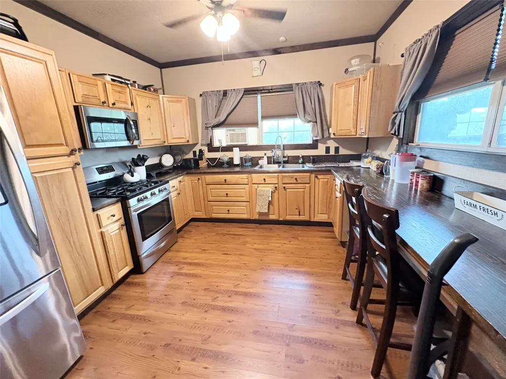 1117 Tiffin Road Ranger, TX 76470