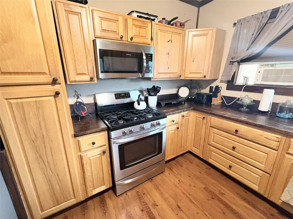 1117 Tiffin Road Ranger, TX 76470