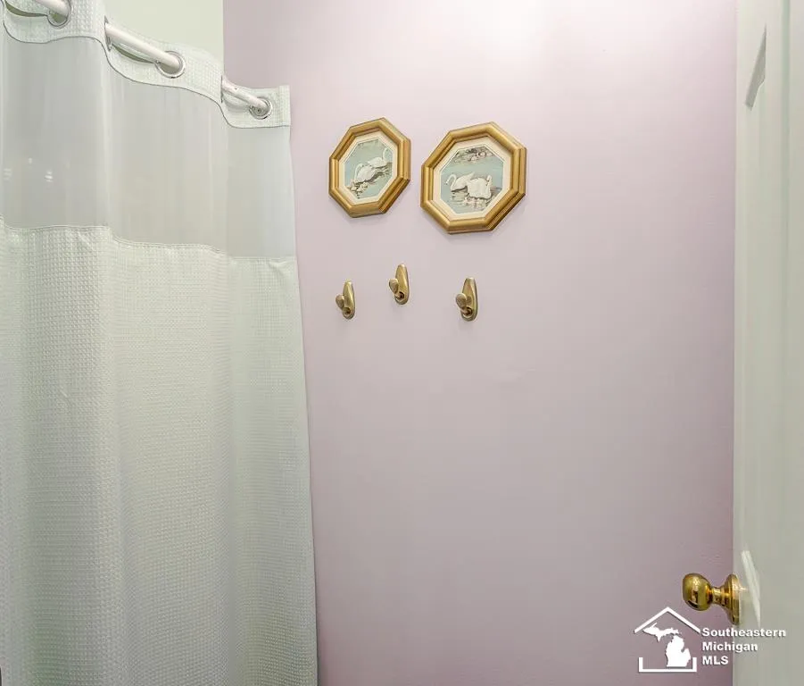 6820 stonegate Drive Bedford Township, MI 48182