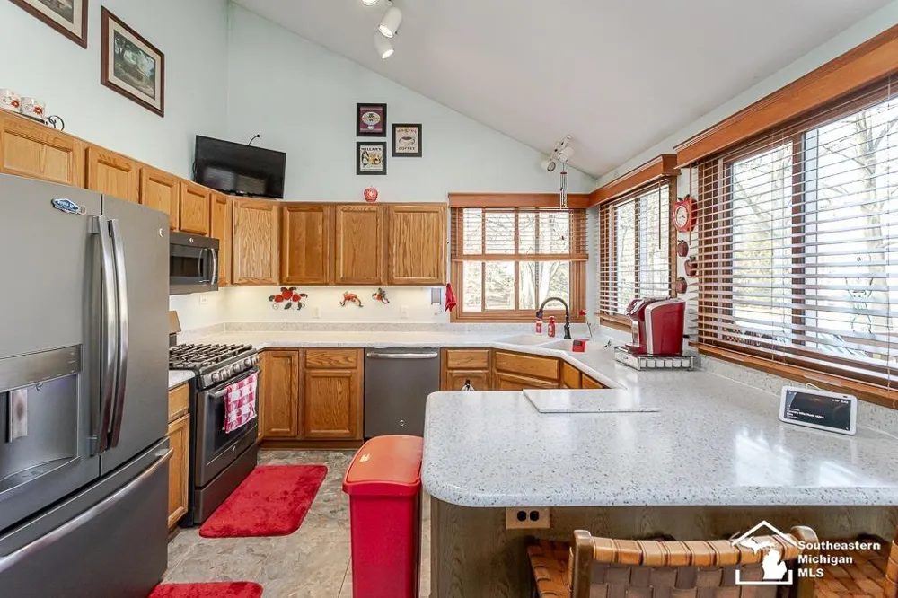6820 stonegate Drive Bedford Township, MI 48182