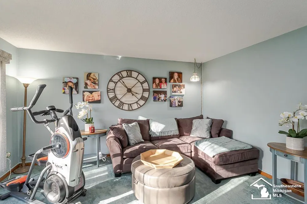 6820 stonegate Drive Bedford Township, MI 48182