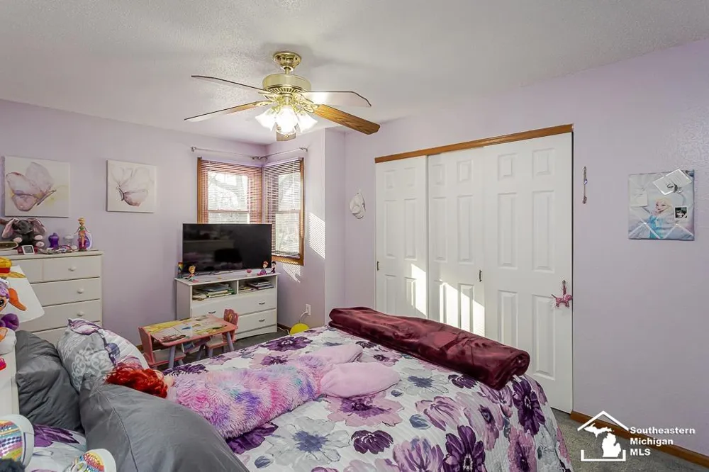 6820 stonegate Drive Bedford Township, MI 48182