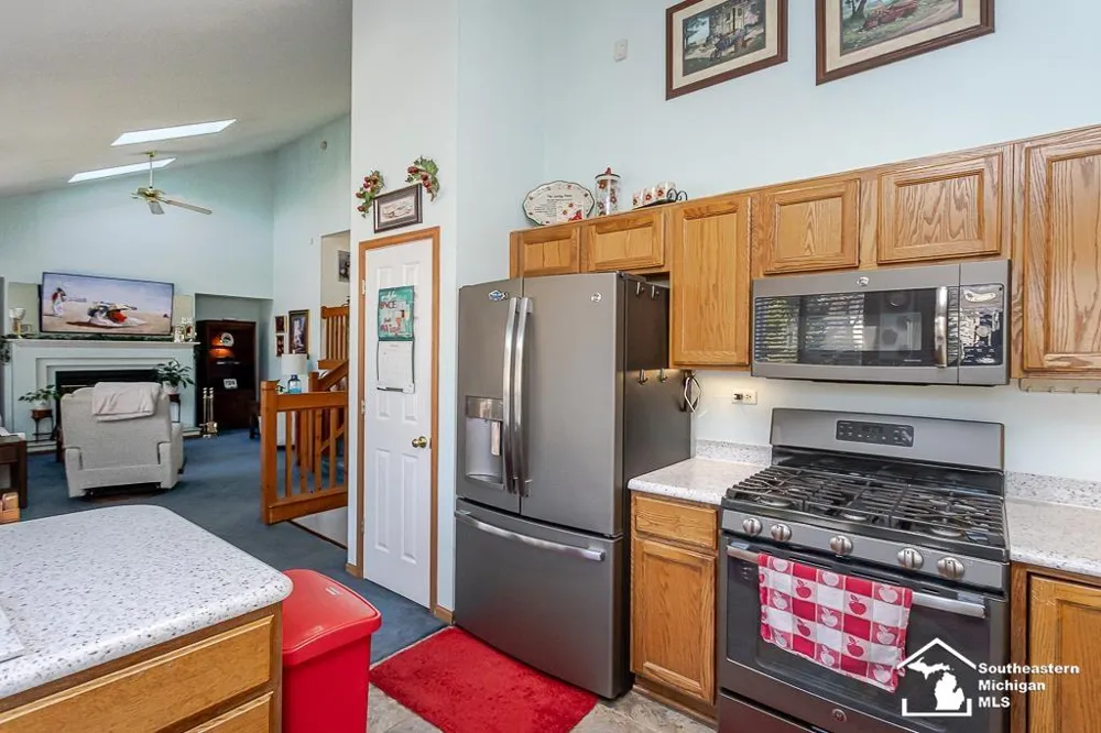 6820 stonegate Drive Bedford Township, MI 48182