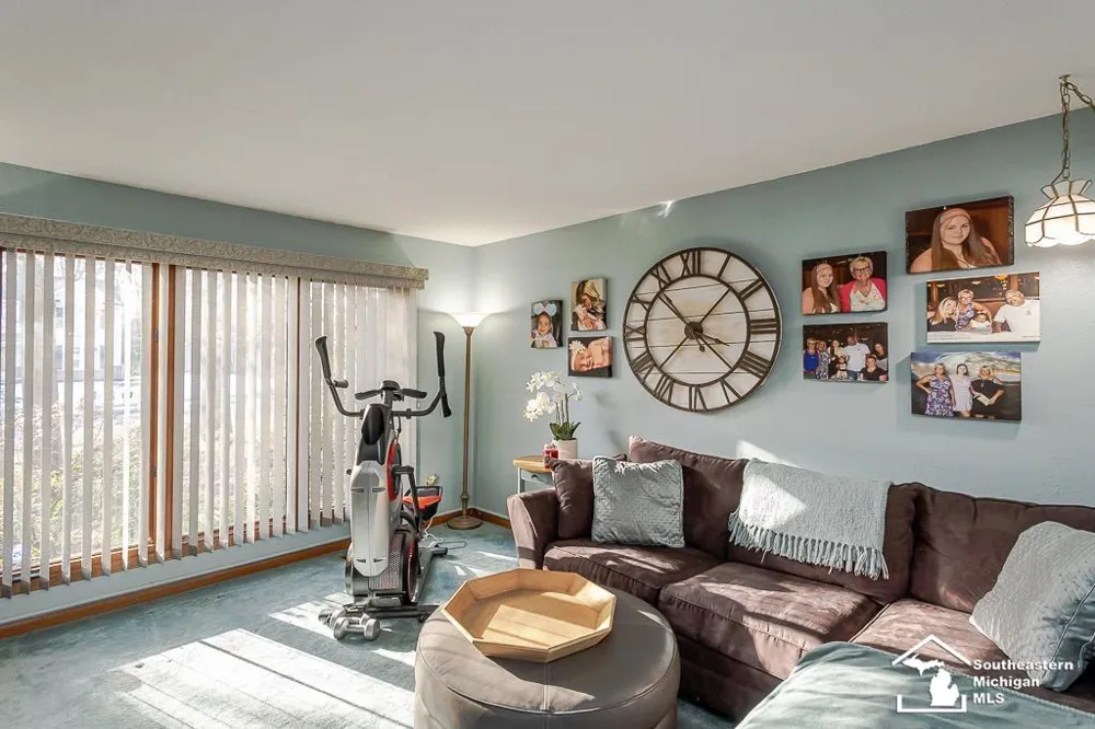 6820 stonegate Drive Bedford Township, MI 48182