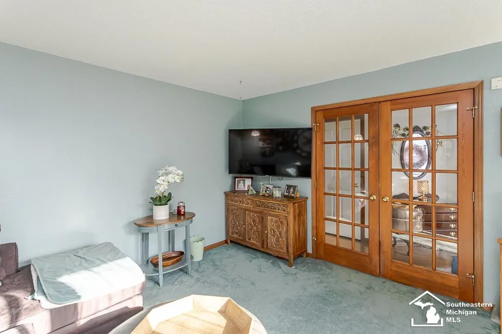 6820 stonegate Drive Bedford Township, MI 48182