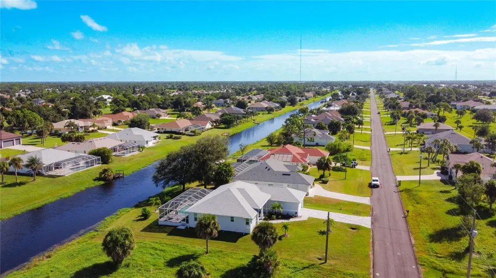 202 LONG MEADOW LANE Rotonda West, FL 33947