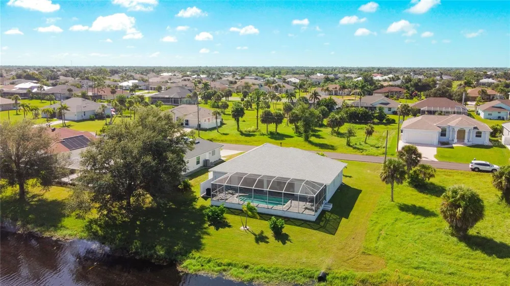 202 LONG MEADOW LANE Rotonda West, FL 33947