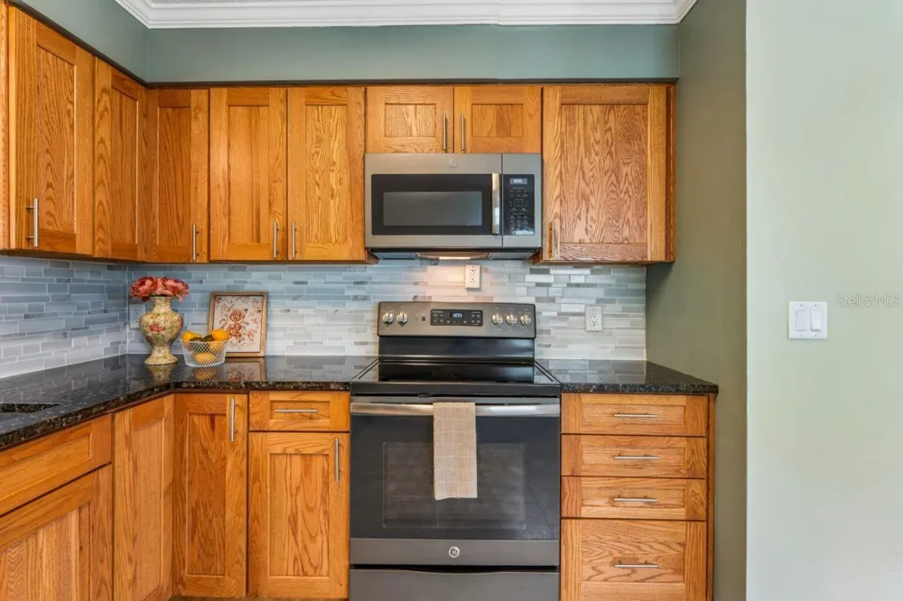 6016 WILDS DR New Port Richey, FL 34653