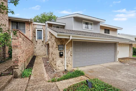 2974 Country Place Circle
