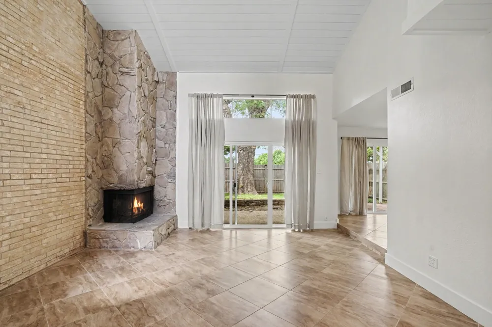 2974 Country Place Circle Carrollton, TX 75006