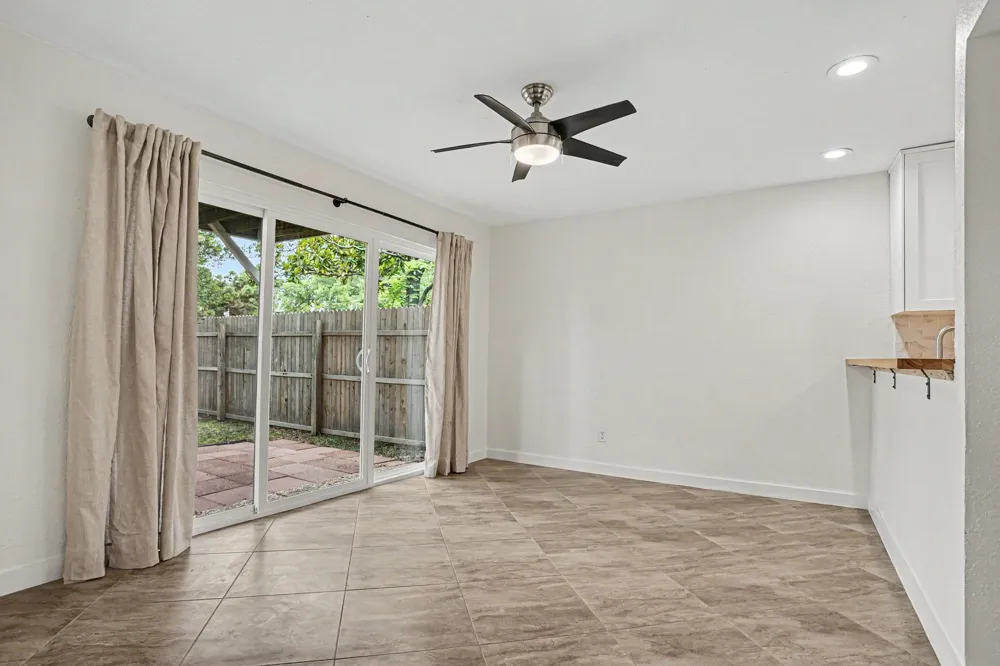 2974 Country Place Circle Carrollton, TX 75006