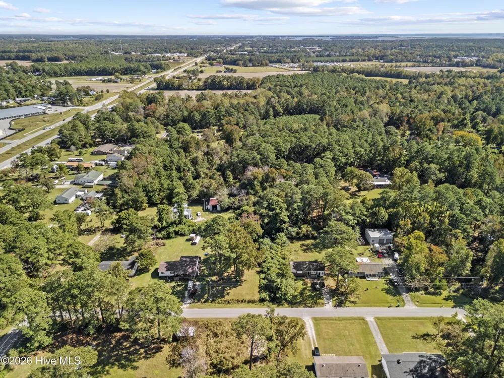 105 Kings Parkway Hubert, NC 28539