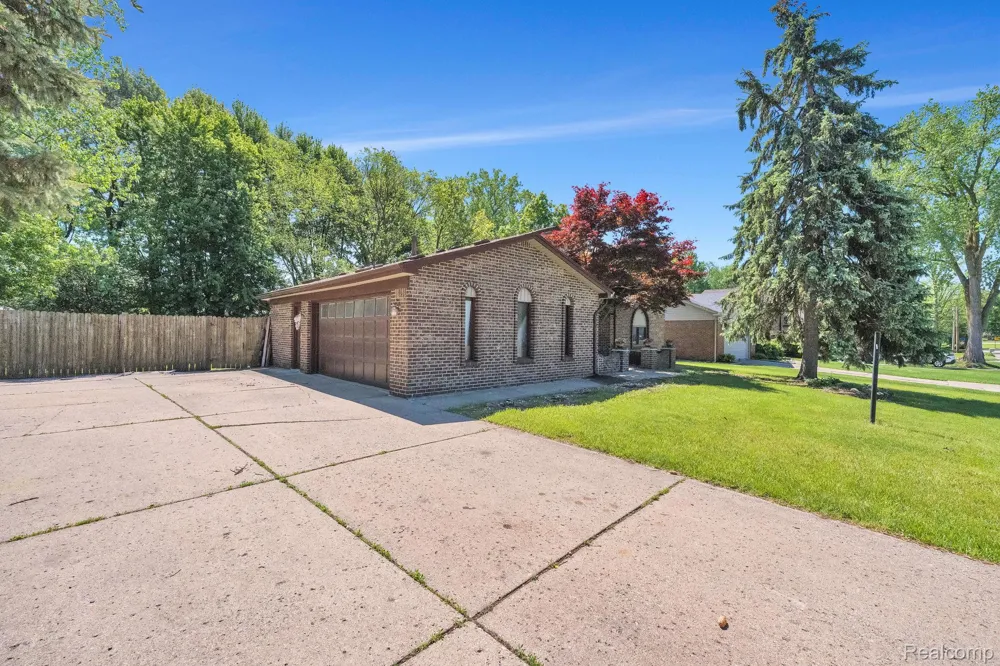 18823 Millar Road Clinton Charter Township, MI 48036