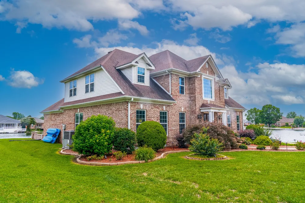 2164 Fairway Dr Dyersburg, TN 38024