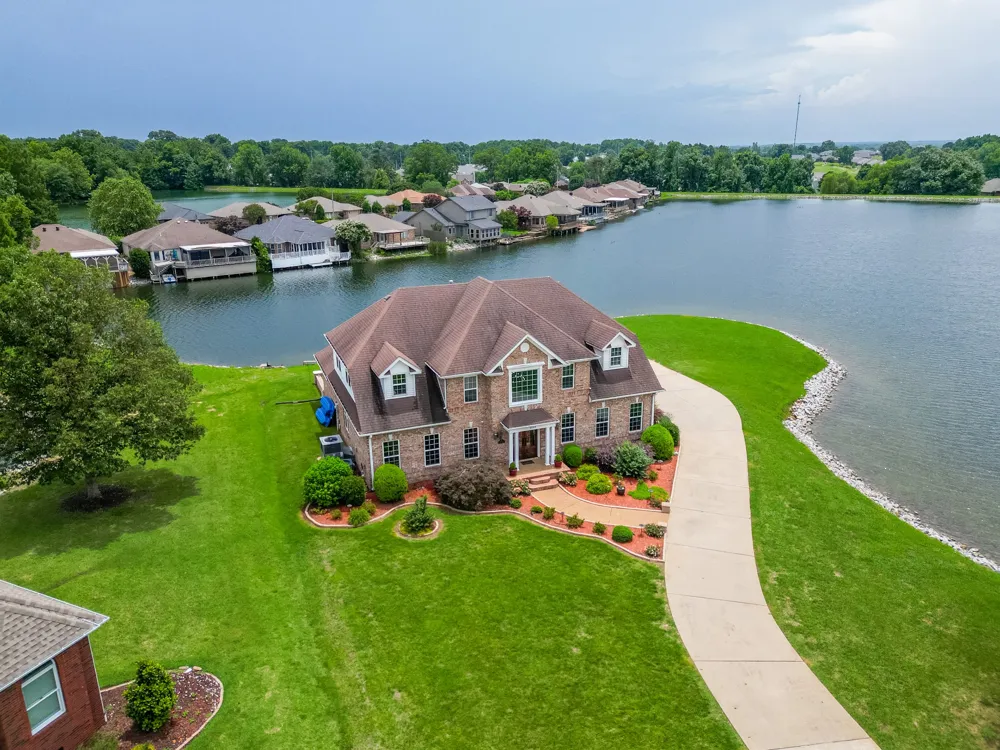 2164 Fairway Dr Dyersburg, TN 38024