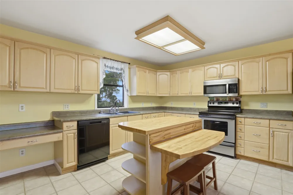 27600 Fm-1431 Marble Falls, TX 78654