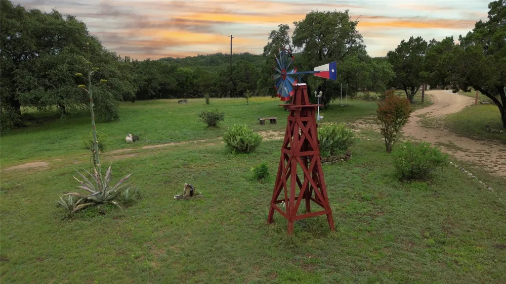 27600 Fm-1431 Marble Falls, TX 78654