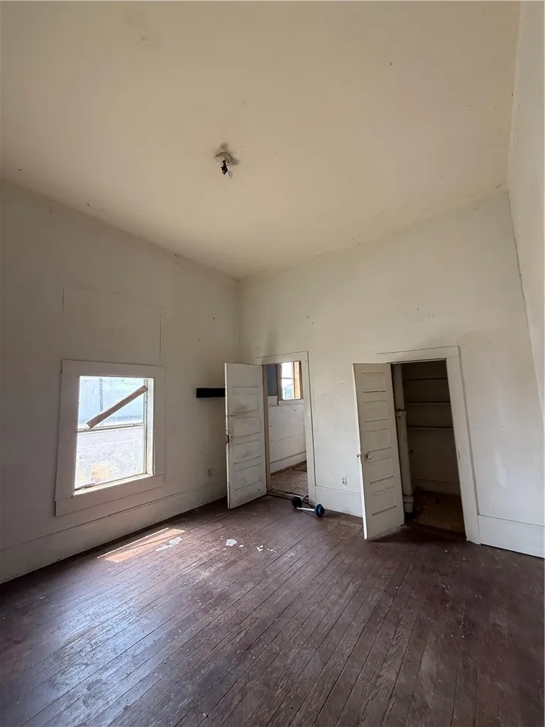 202 E Fordyce Avenue Kingsville, TX 78363