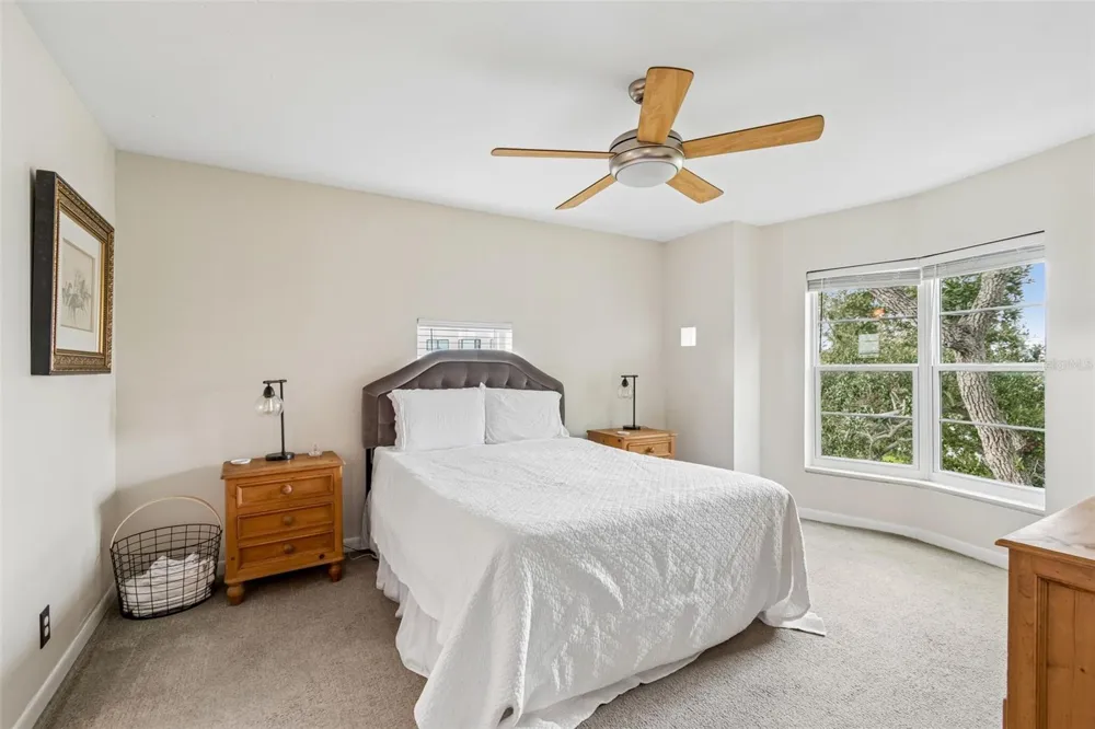 4950 BAYSHORE BOULEVARD #30 Tampa, FL 33611