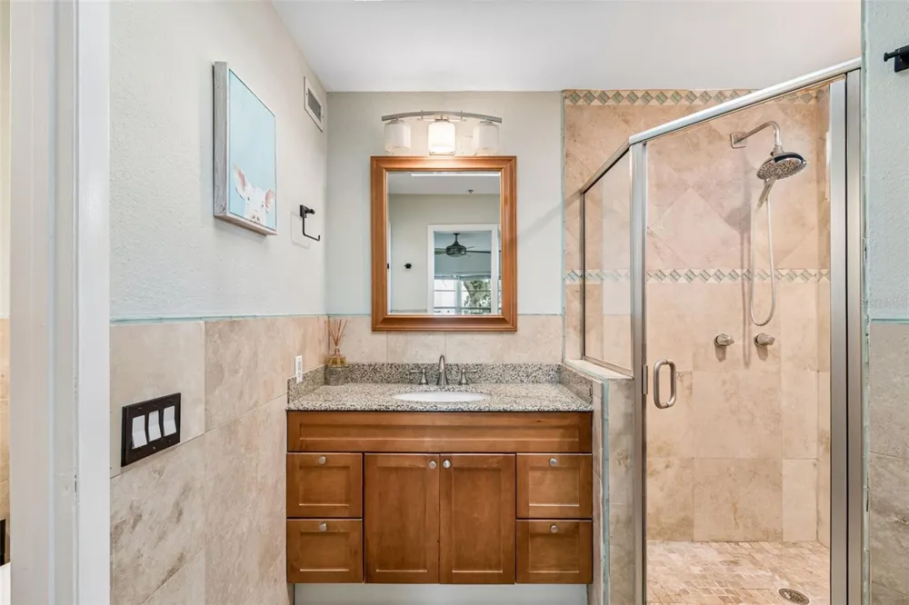 4950 BAYSHORE BOULEVARD #30 Tampa, FL 33611