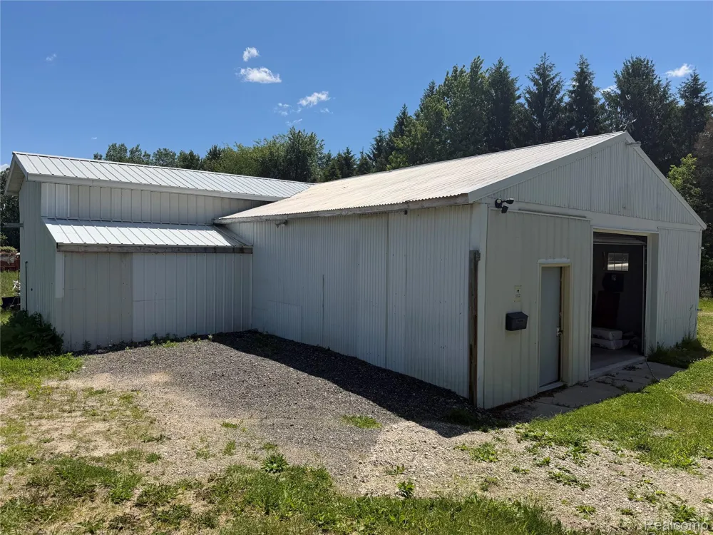 1246 House Road Leroy Township, MI 48892