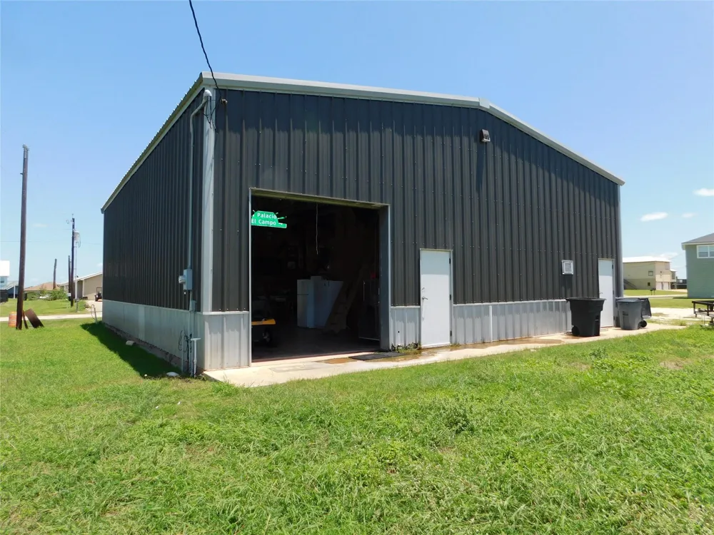 291 White Marlin Drive Port Lavaca, TX 77979