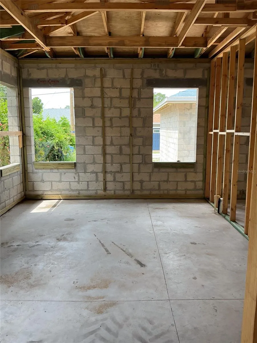 2829 4TH AVENUE St Petersburg, FL 33713
