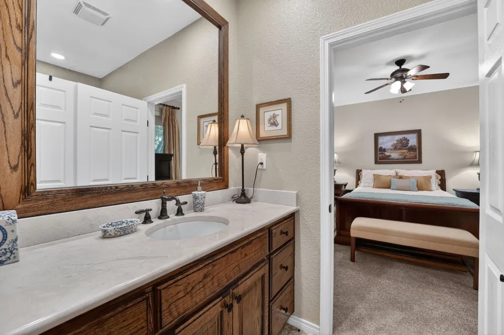 104 Lakewood Trail Leander, TX 78641
