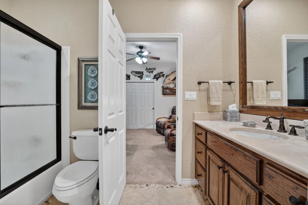 104 Lakewood Trail Leander, TX 78641