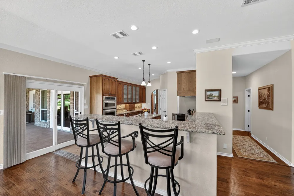 104 Lakewood Trail Leander, TX 78641
