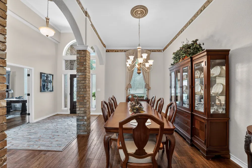 104 Lakewood Trail Leander, TX 78641