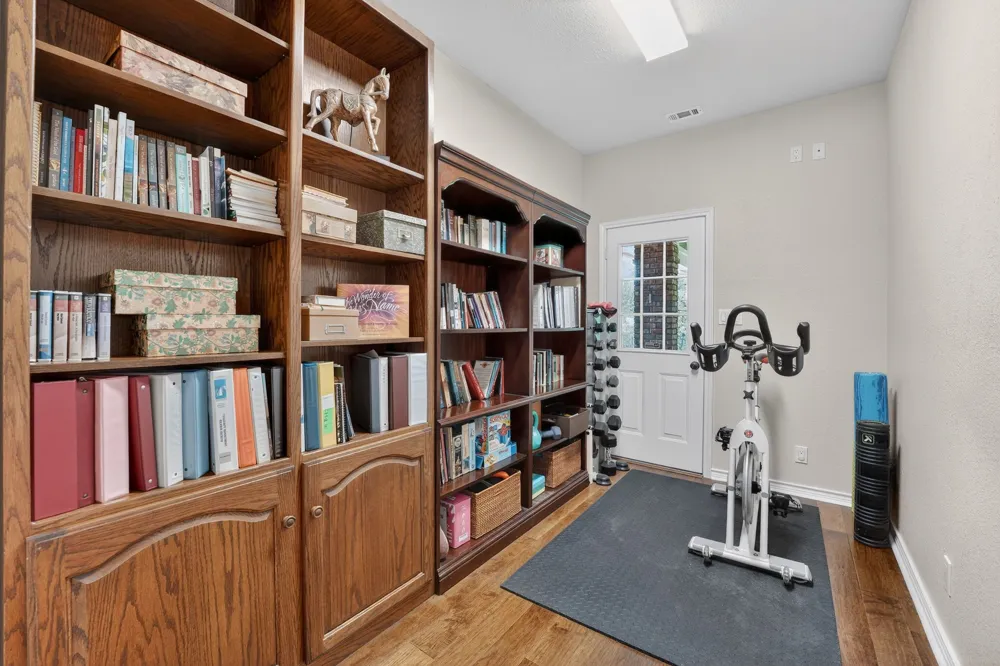 104 Lakewood Trail Leander, TX 78641